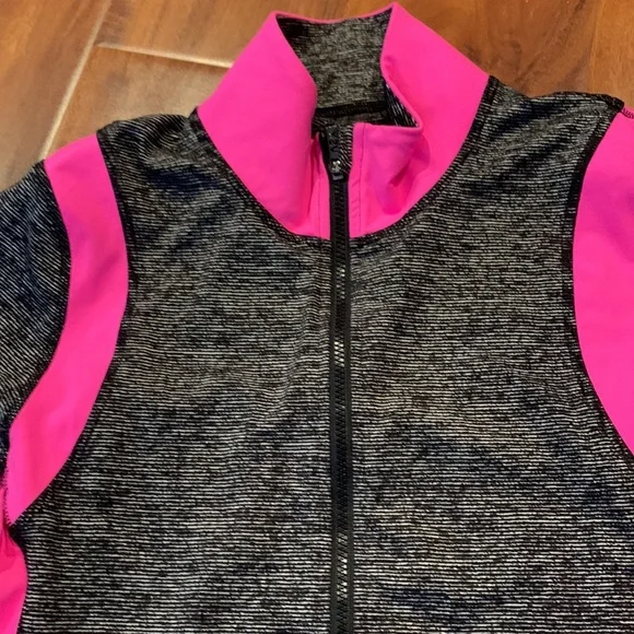 ❗️SOLD Victoria’s Secret Sport workout jacket - Picture 2 of 5